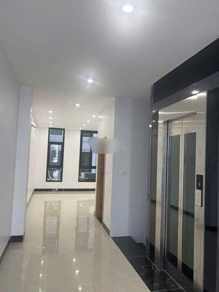 Cho thuê nhà Liền Kề khu Đô Thị Louis Hoàng Mai, 100m2 x 5 tầng Thang máy, thông sàn - Ảnh 1